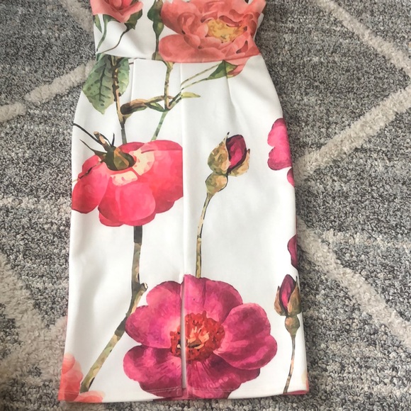 Off the shoulder dress - Picture 5 of 6